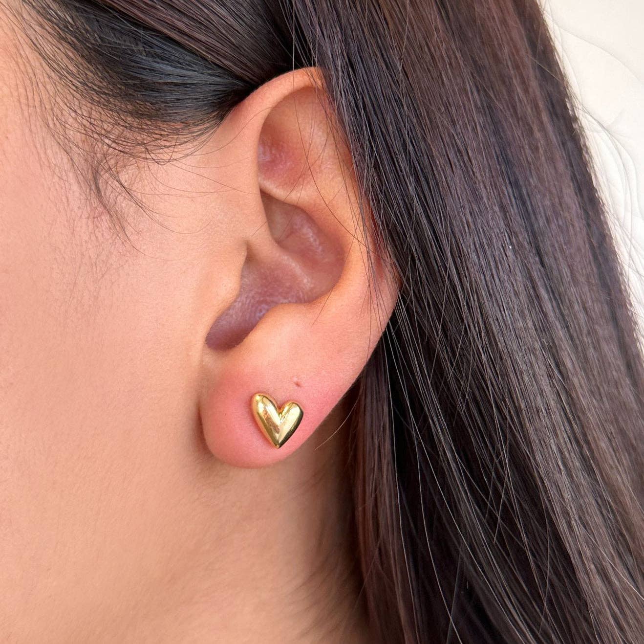 Mini Heart Studs - Daily Sparkles