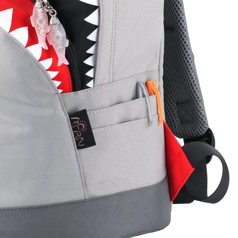 Shark Backpack (L) - Daily Sparkles