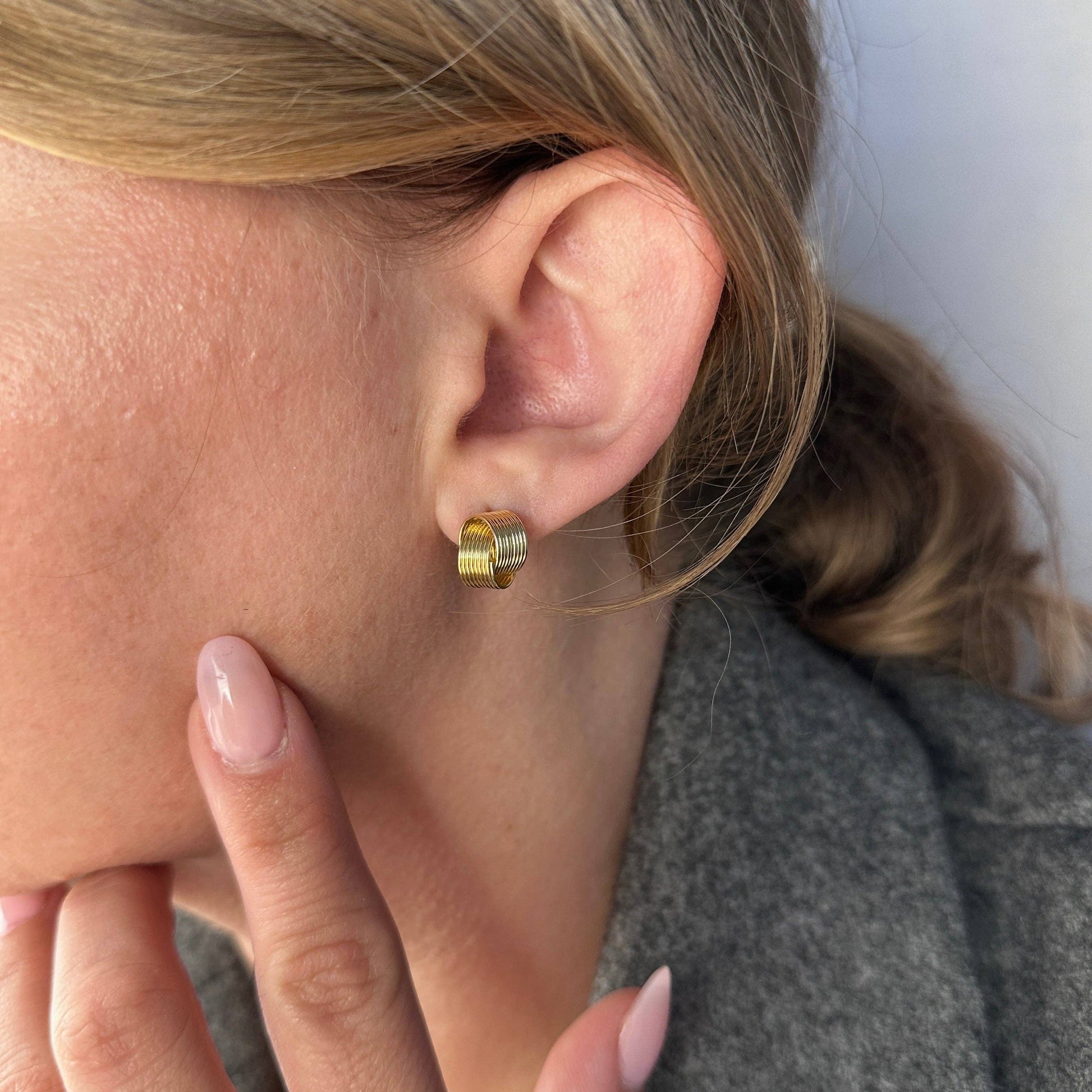 Intricate Knot Stud Earrings - Daily Sparkles 